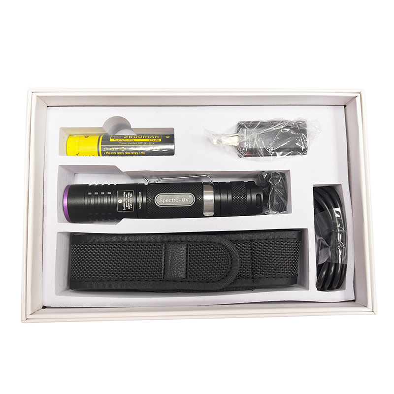 Nano Series IDX-350 LED UV-A Flashlight